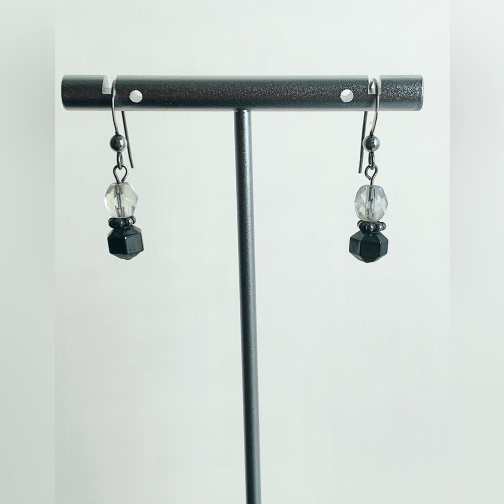Silpada Rare HTF Sterling AB & Hematite Bead Wire Dangle Earrings